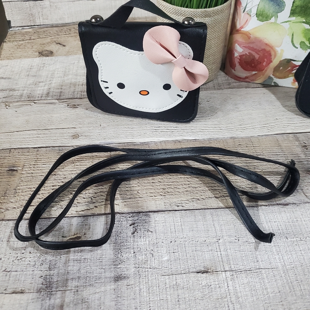 HELLO KITTY | Mini Crossbody/Large Coinpurse in Black - Picture 5 of 7